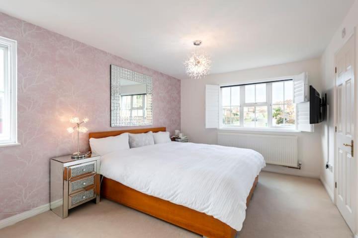 Bienvenue In Newhaven Luxury Superking Or Standard Or Budget Rooms Exterior foto